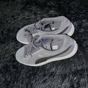 Puma Smash v2 sneakers